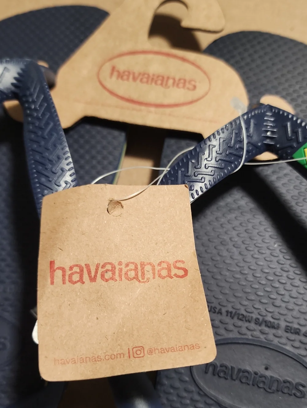 Havaianas Navy Flip Flops with Brazilian Flag Accent, 11/12W 9/10M
